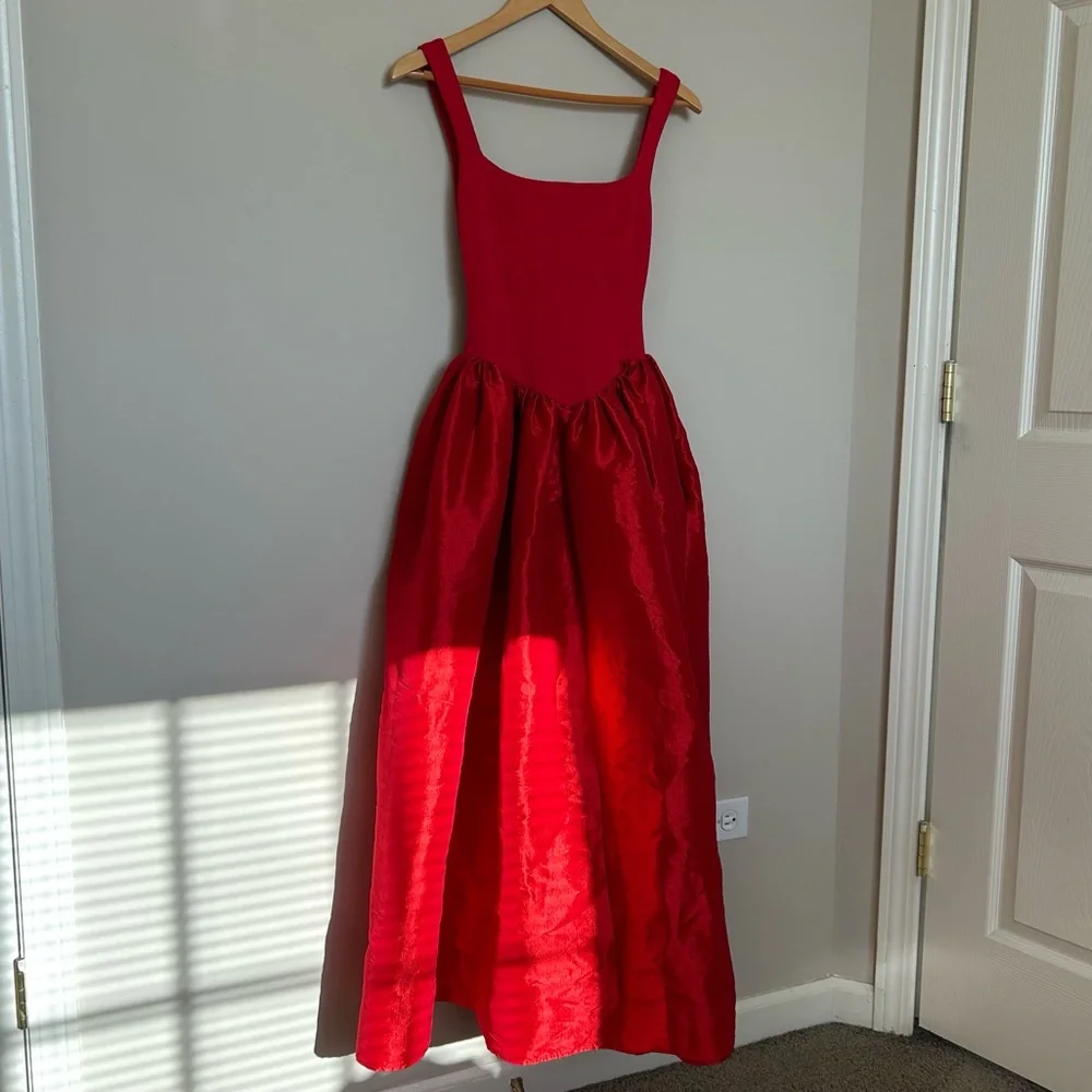 Delfi Collective Elsa Long Dress in Red - Picture 6 of 14
